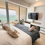 Apartsuite frente al mar en Cartagena Beach