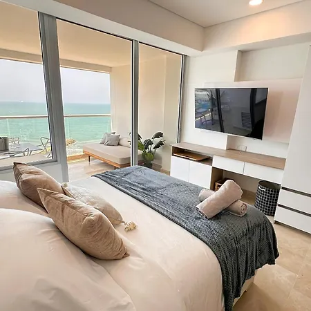 Apartsuite Frente Al Mar En *